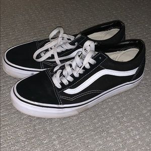 Black/White Vans